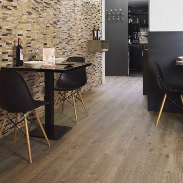 Original Oslo Oak Laminate Floor – 1600-4411
